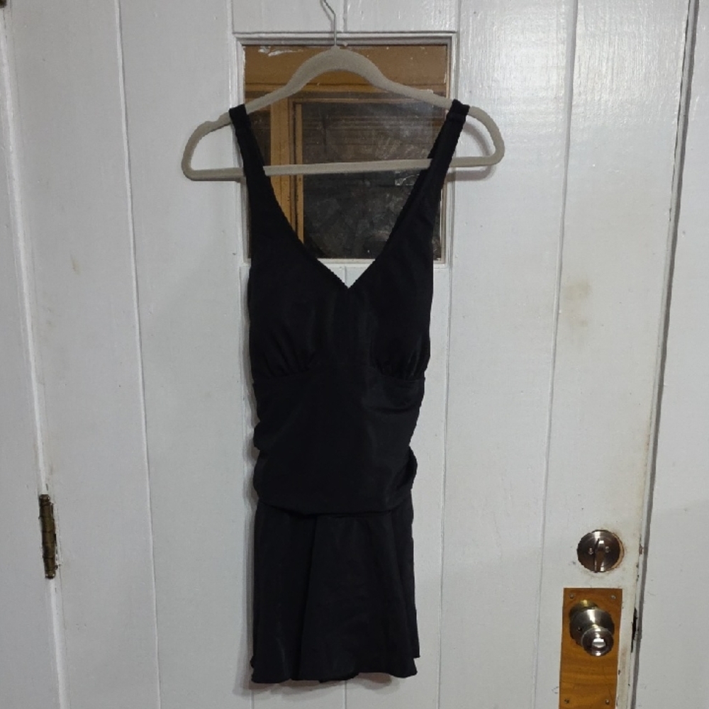 Merona Women's Swimdress Black Criss-Cross Straps Bra Sz 20W‎ GUC READ